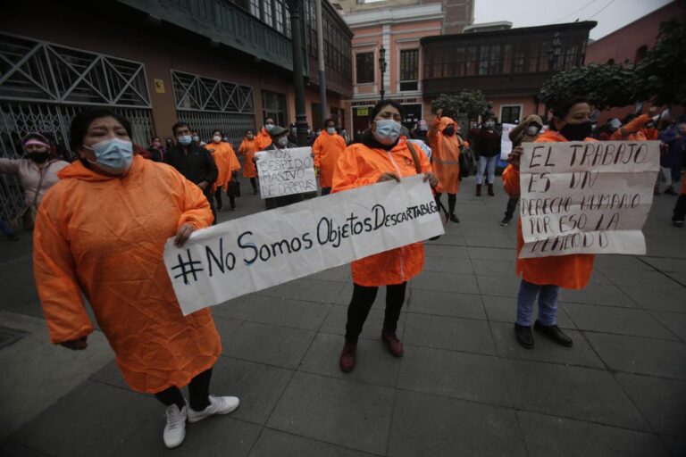 El impacto de restringir la tercerización laboral